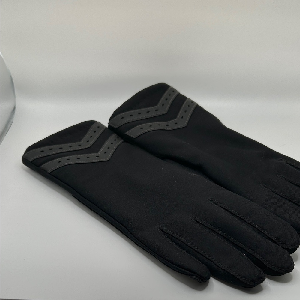 Isotoner Women's Black Gloves with Gray Trim